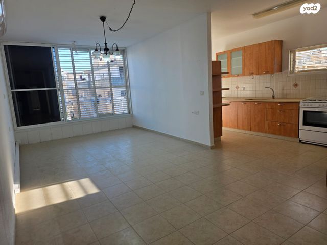 דירה, א' / צפון מזרח העיר, רחובות