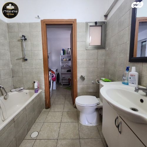 דירה, לח"י, טירת כרמל