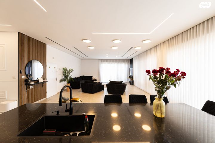 גג/ פנטהאוז, הכלניות, שדרות