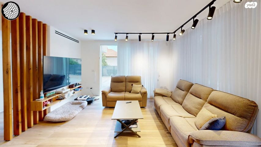 בית פרטי/ קוטג', עפרוני, צעירה, כפר ורדים