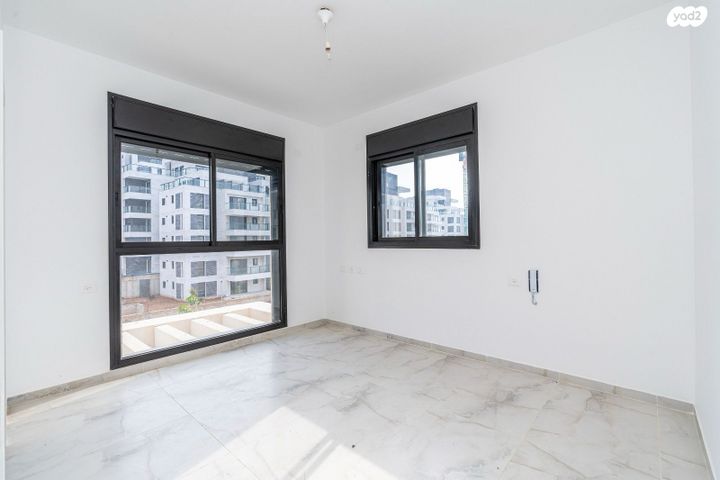 דירה, אור ים, אור עקיבא