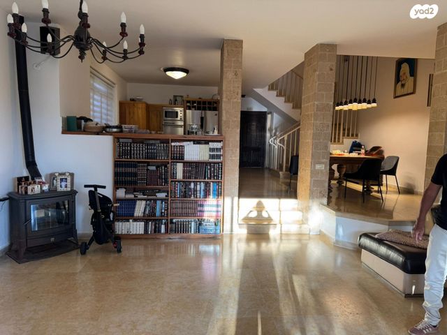 בית פרטי/ קוטג', המשוררת רחל, נאות שקמה, ראשון לציון