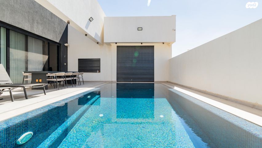 טובה סנהדראי 