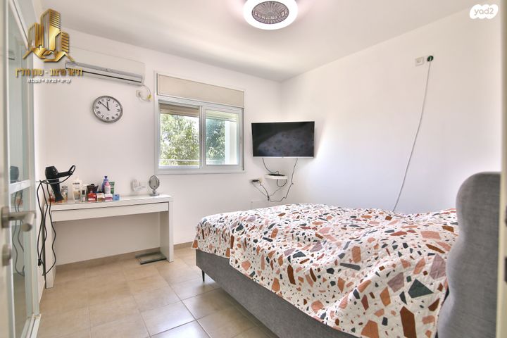 דירה, אברהם דנינו, אברהם דנינו, בן גוריון, עכו