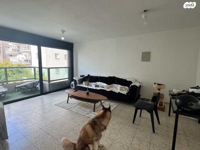 דירה, החולה, נווה יהושע, ערמונים, רמת גן