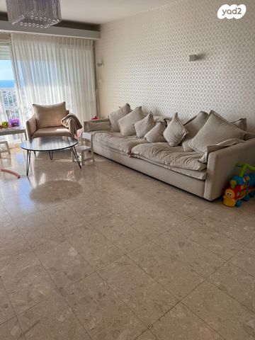 דירה, יגאל אלון, לב מוצקין, בנה ביתך, קרית מוצקין