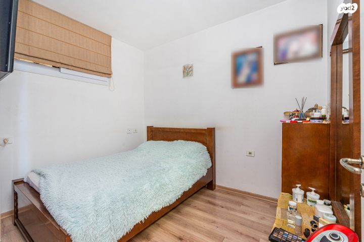 דירה, שדרות מנחם בגין 1, גבעת אולגה, חדרה