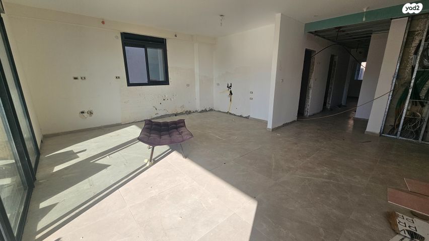 דירה, חיל הרגלים, נווה חוף, ראשון לציון