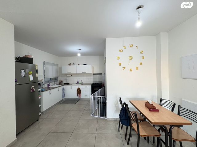 דירה, ריש לקיש 21, רמת עזרא / רמת בית שמש ד-2, בית שמש