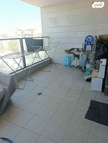 דירה, הנמל, נאות רבין, יבנה