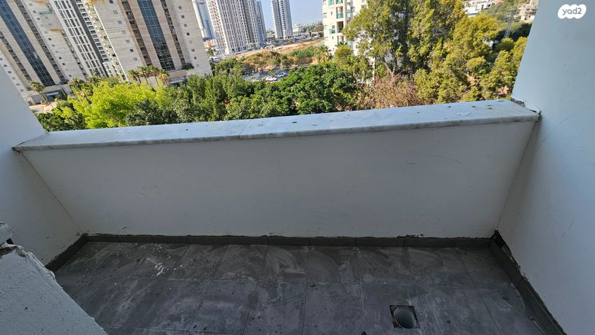 דירה, חיל הרגלים, נווה חוף, ראשון לציון