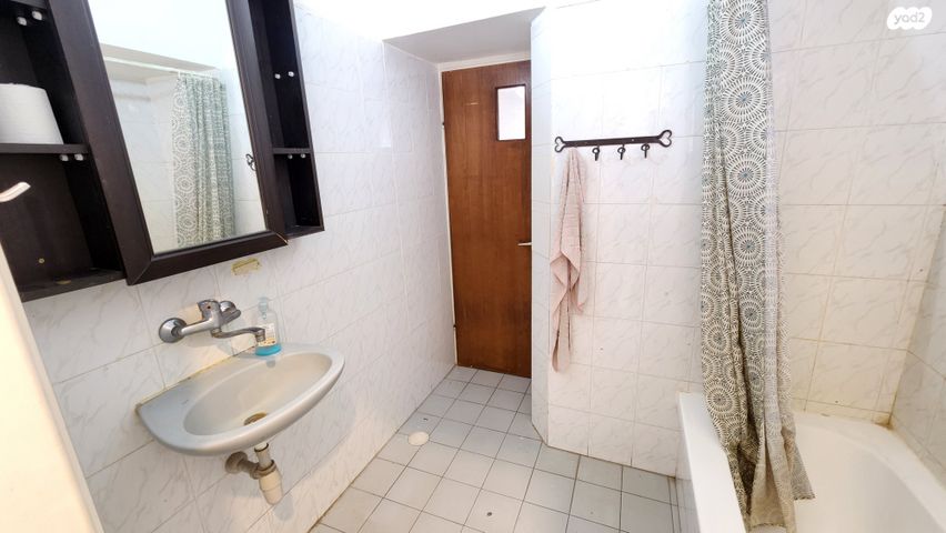 דירה, המעיין, כצנלסון, ראשון לציון