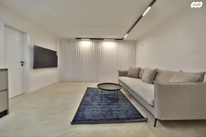 שדרות משה שרת 35