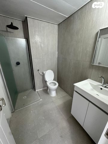 דירה, הטיילת 5, רובע א', אשדוד