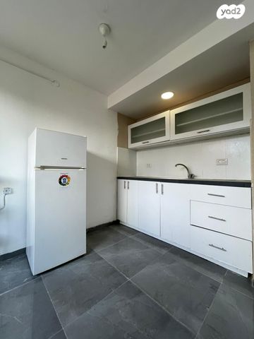 שדרות יוספטל 80