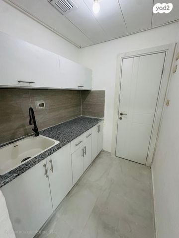 דירה, הטיילת 5, רובע א', אשדוד