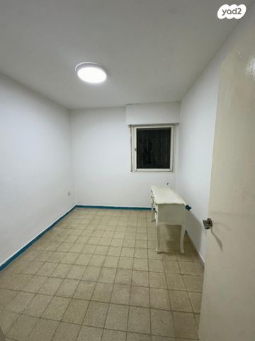 דירה, אברהם שטרן, קרית היובל, ירושלים