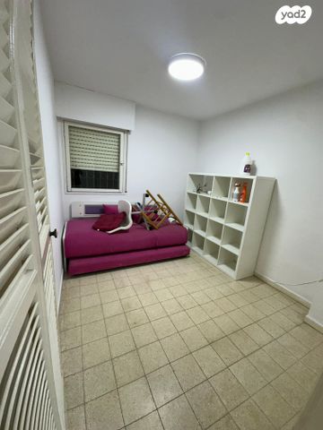 דירה, אברהם שטרן, קרית היובל, ירושלים