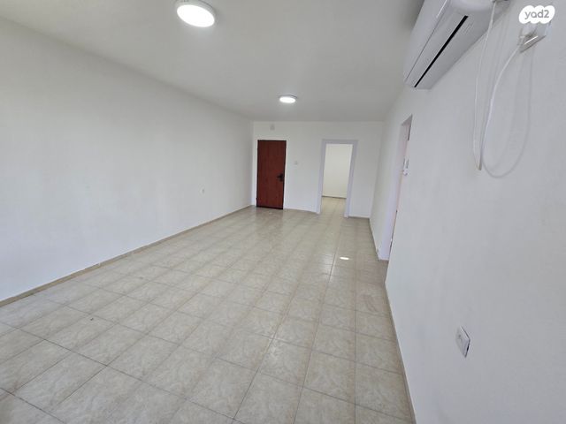 דירה, משגב 15, מגדים, כרמיאל