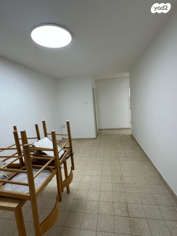 דירה, אברהם שטרן, קרית היובל, ירושלים