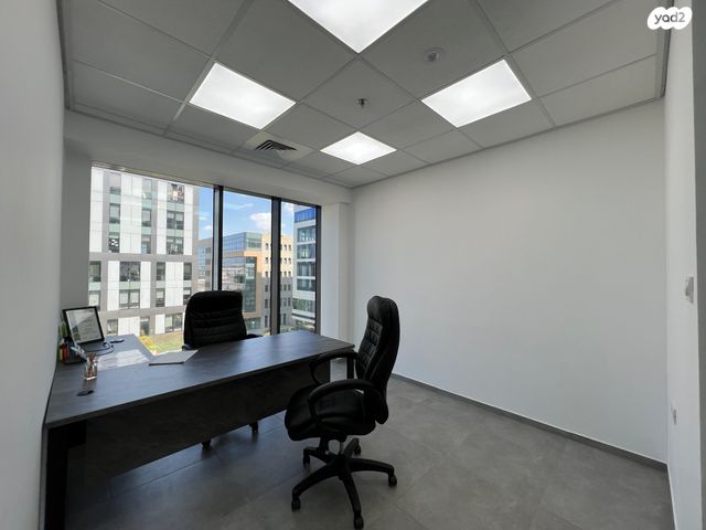 משרדים, משה דיין, פארקטק פתח תקווה / אזור תעשייה קרית אריה, פתח תקווה