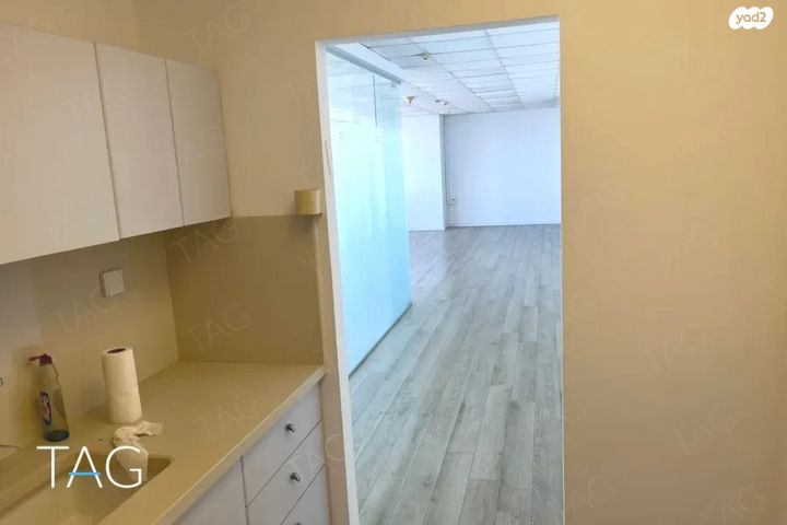 משרדים, אחד העם, תל אביב יפו