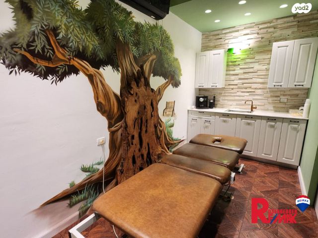 חנויות/ שטח מסחרי, דוד סחרוב 19, מב"ת מערב, אזור תעשייה חדש, ראשון לציון