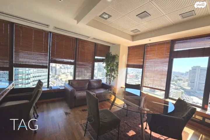 משרדים, דרך מנחם בגין 23, תל אביב יפו