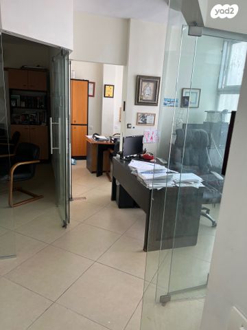 אולמות, סוקולוב, חולון