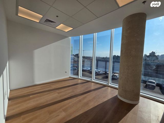 משרדים, לוחמי האש 1, קרית אונו