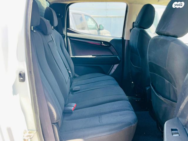 איסוזו די-מקס