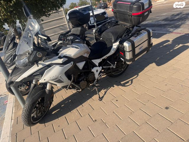 מודעת רכב בנלי TRK 502