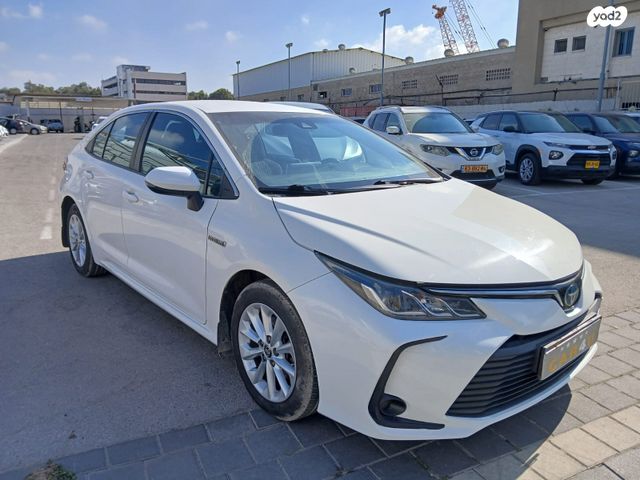 מודעת רכב טויוטה קורולה 1