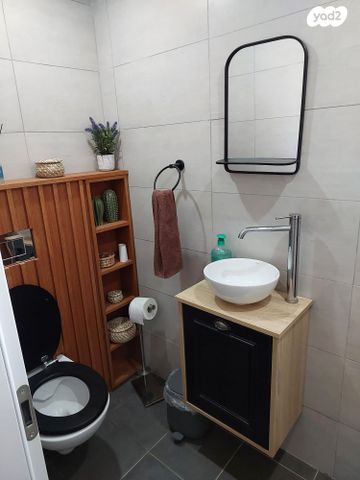 גג/ פנטהאוז, הגדוד העברי 59, נווה שאנן, תל אביב יפו