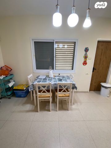 בית פרטי/ קוטג', גן יבנה מערב, גן יבנה