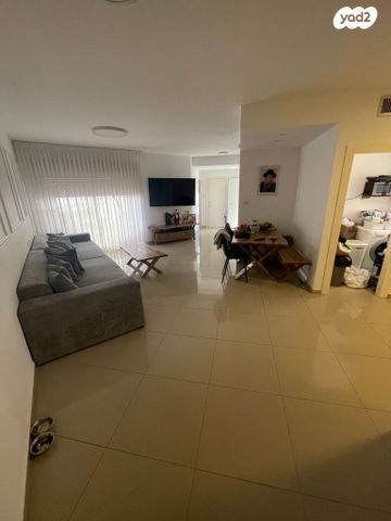 דירה, שביל חודשי השנה, נווה הדרים, אשקלון