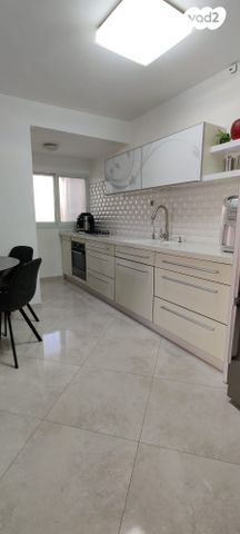 דירה, השומר הצעיר 6, גן הורדים, אשקלון