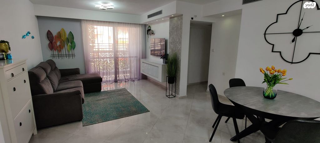 דירה, השומר הצעיר 6, גן הורדים, אשקלון