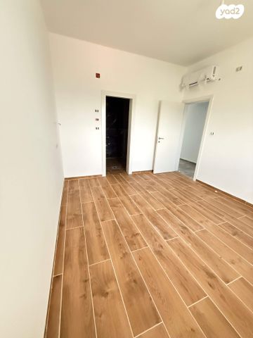 גג/ פנטהאוז, נחום סוקולוב, עיר, מרכז העיר, נהריה