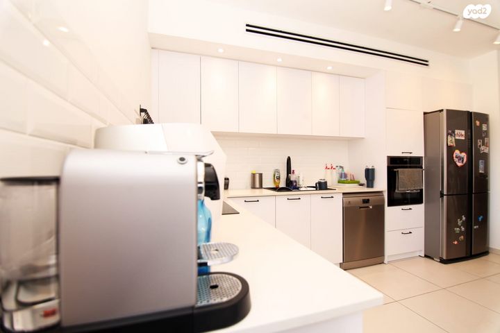 דירה, רעננה