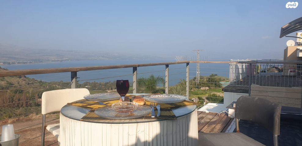 דו משפחתי, טבריה