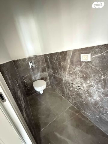 גג/ פנטהאוז, נחום סוקולוב, עיר, מרכז העיר, נהריה