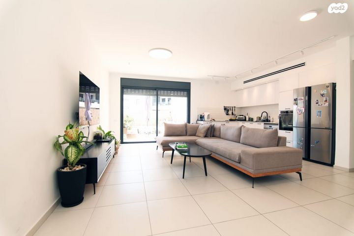 דירה, רעננה