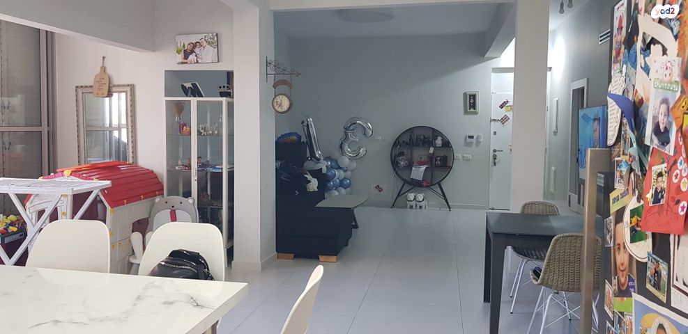 דירה, צבי הרמן שפירא, אברמוביץ', ראשון לציון