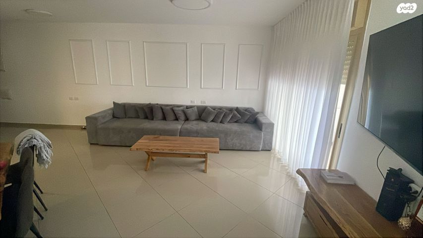 דירה, שביל חודשי השנה, נווה הדרים, אשקלון