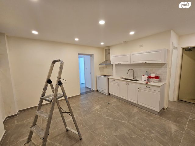 דירה, הכינור, גבעת זאב