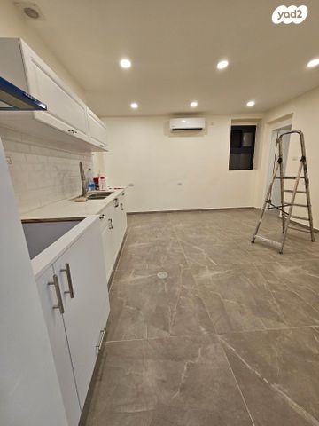 דירה, הכינור, גבעת זאב