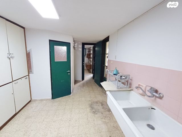 יחידת דיור, טיומקין, שכונת האוצר, חדרה