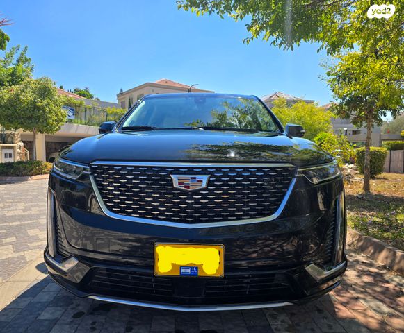קאדילק XT6