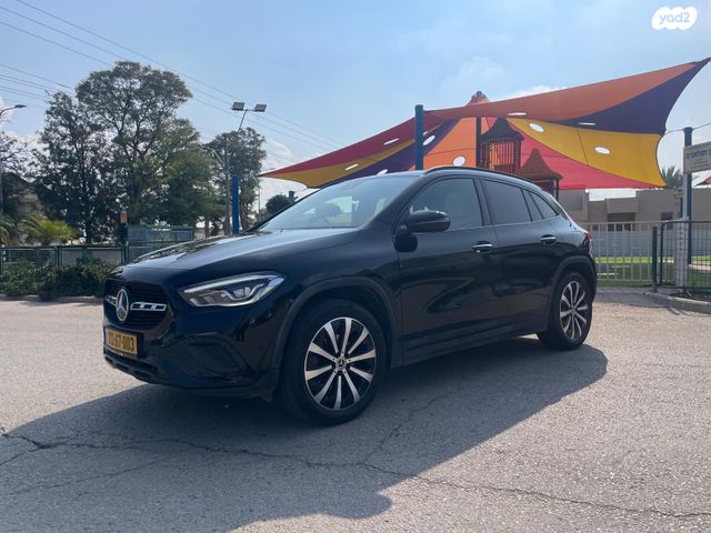 מודעת רכב מרצדס-בנץ GLA